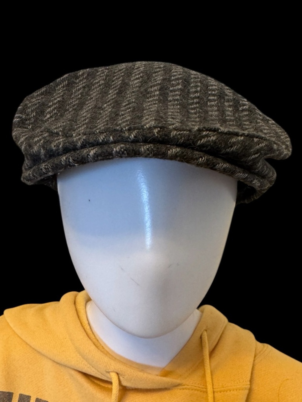 Classic Wool Blend Newsboy Cap in Dark Gray